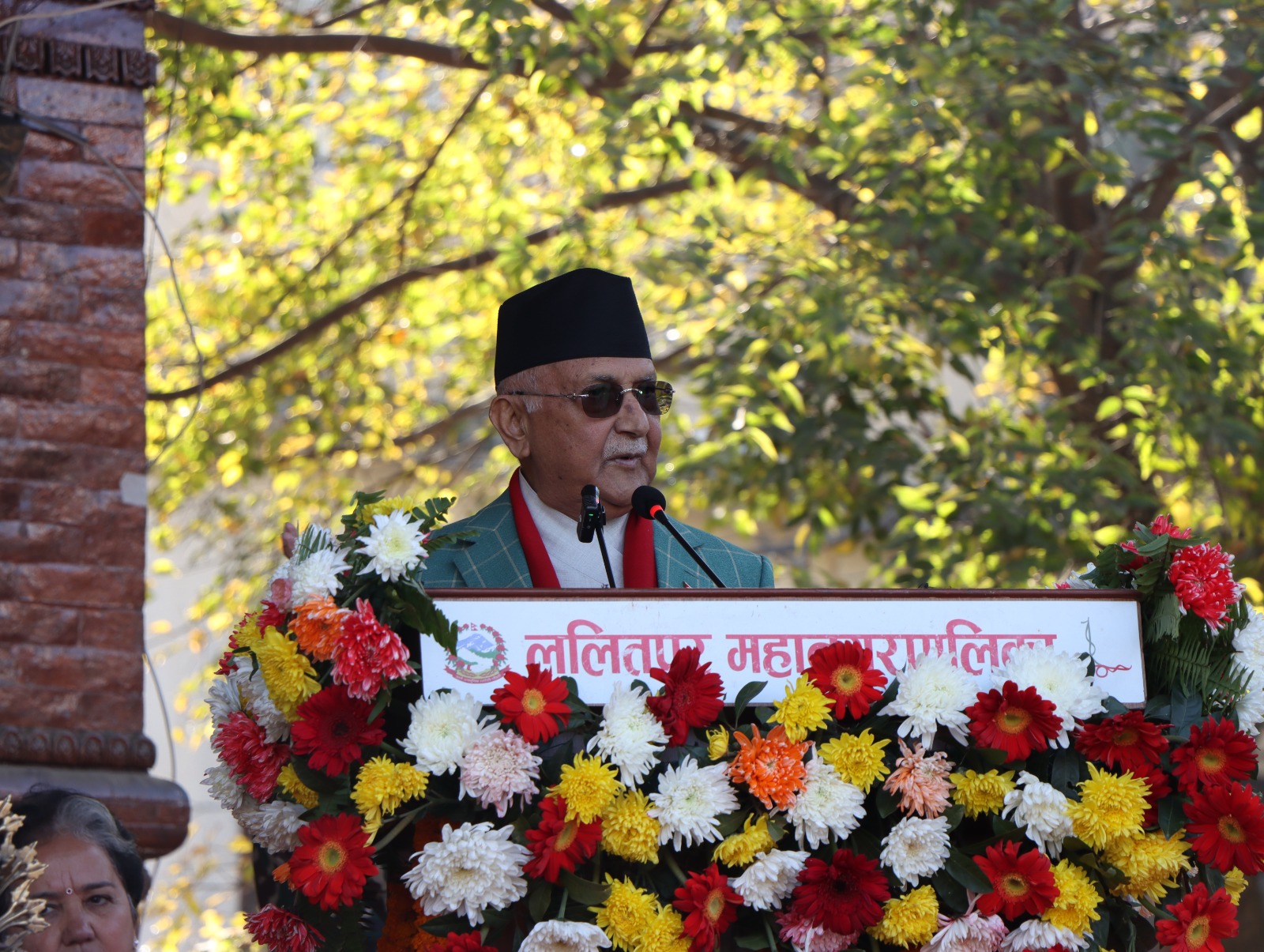 प्रधानमन्त्रीले गरे ‘इन्टिलिजेन्ट ट्राफिक लाइट’को प्रशंसा (भिडियो)